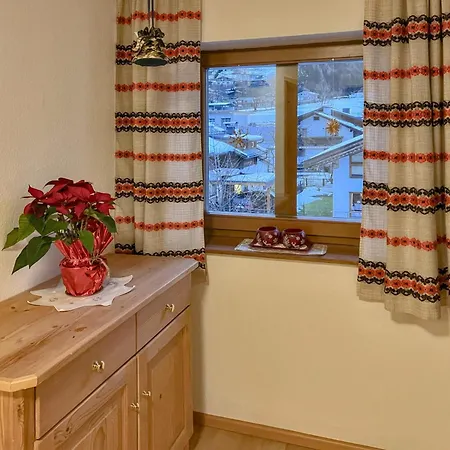 Nussbaumer * Niedernsill